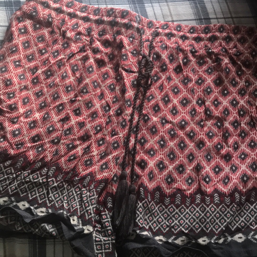 Patterned shorts